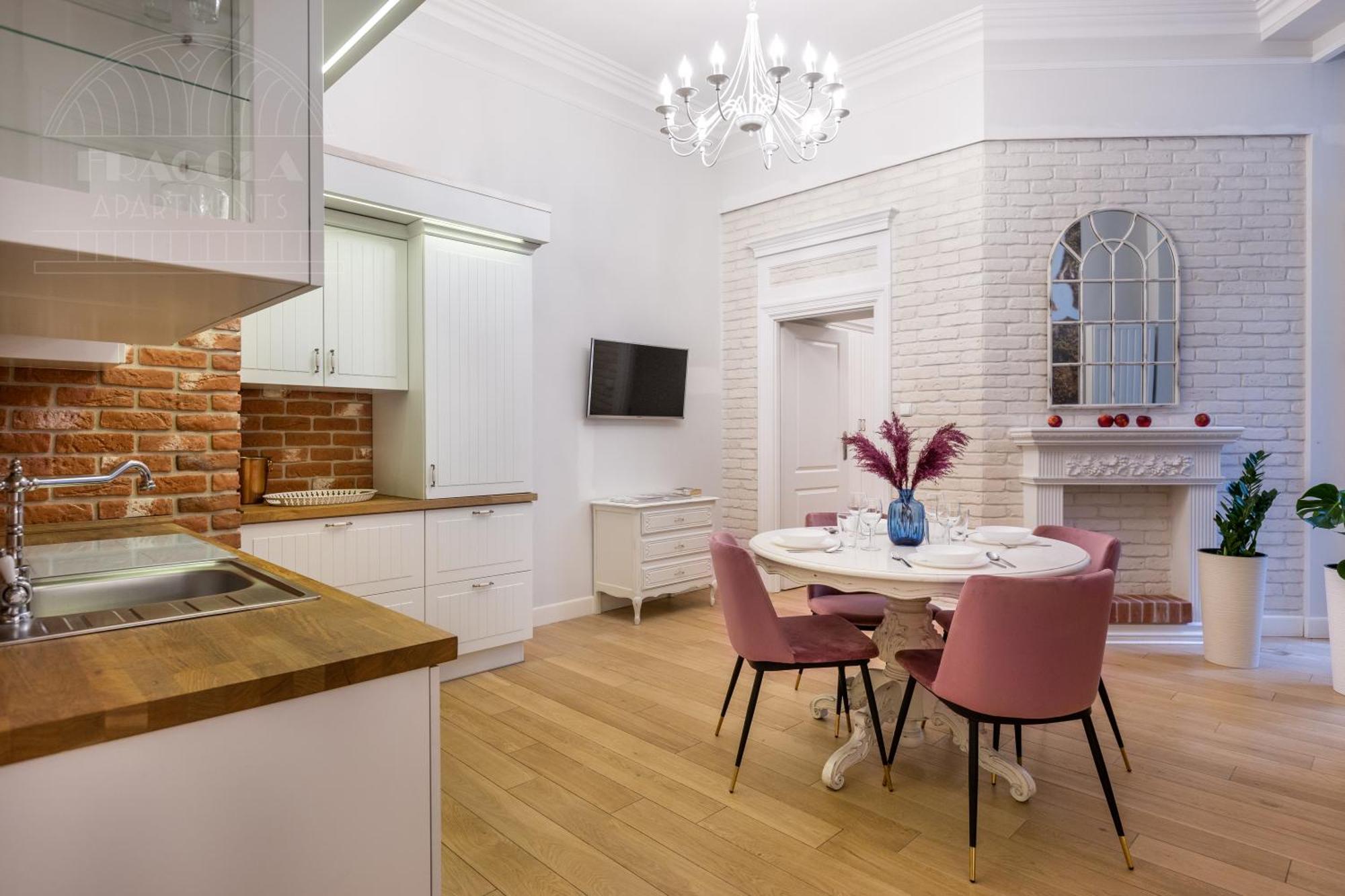 Cozy City Center Apartments Pilsudskiego 11 Краків Екстер'єр фото